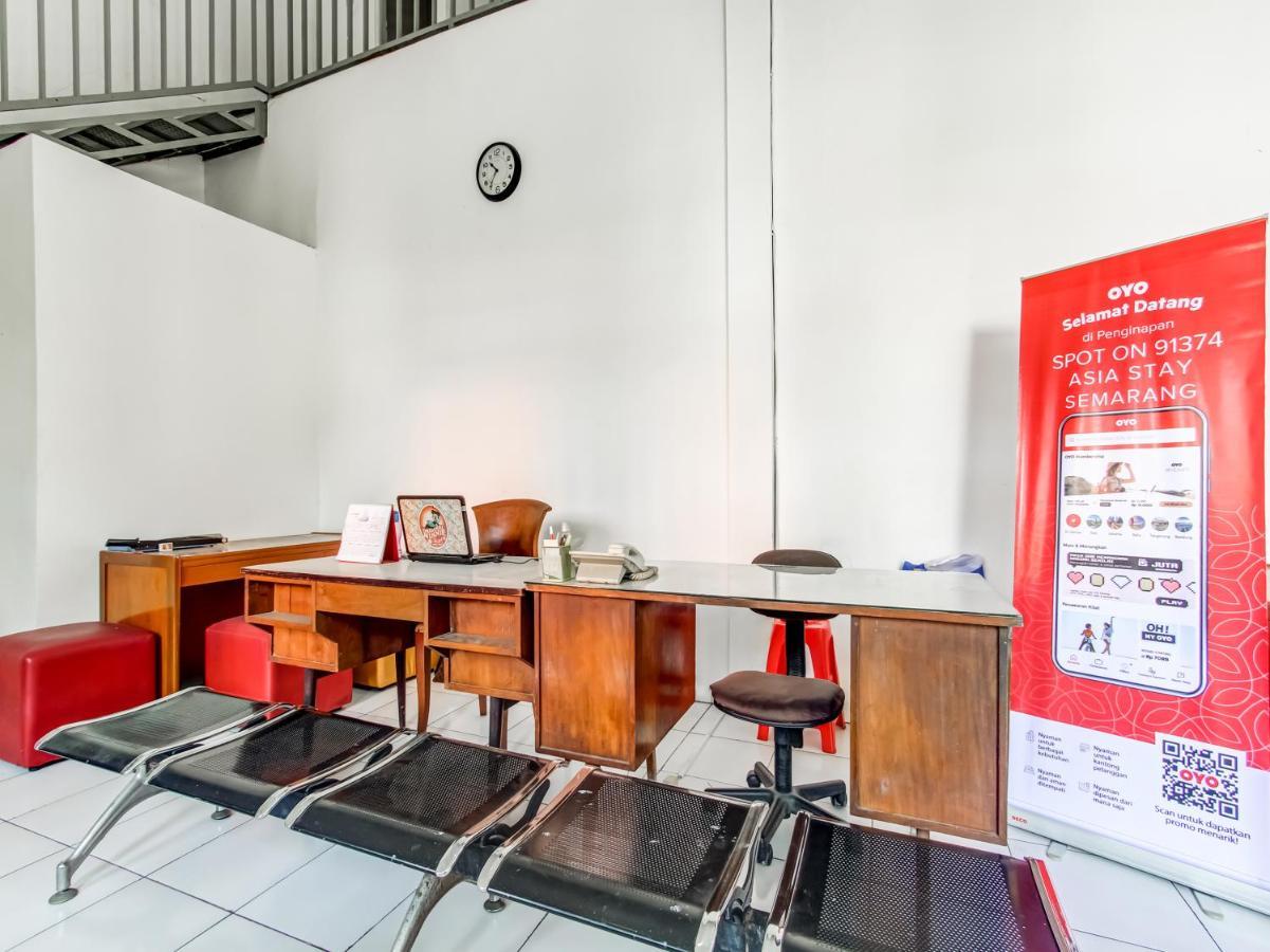Oyo Life 91374 Asia Stay Semarang Syariah المظهر الخارجي الصورة