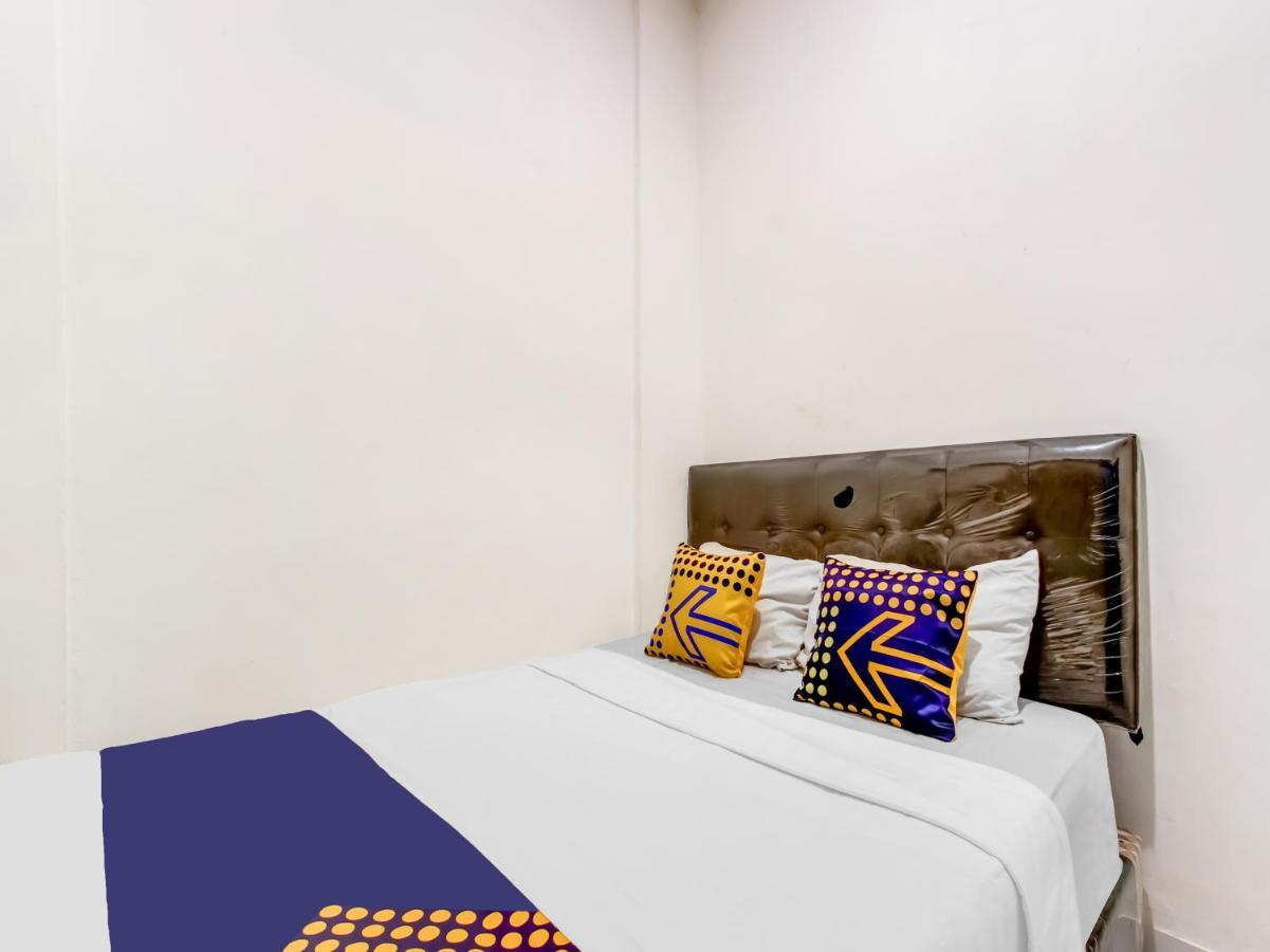 Oyo Life 91374 Asia Stay Semarang Syariah المظهر الخارجي الصورة