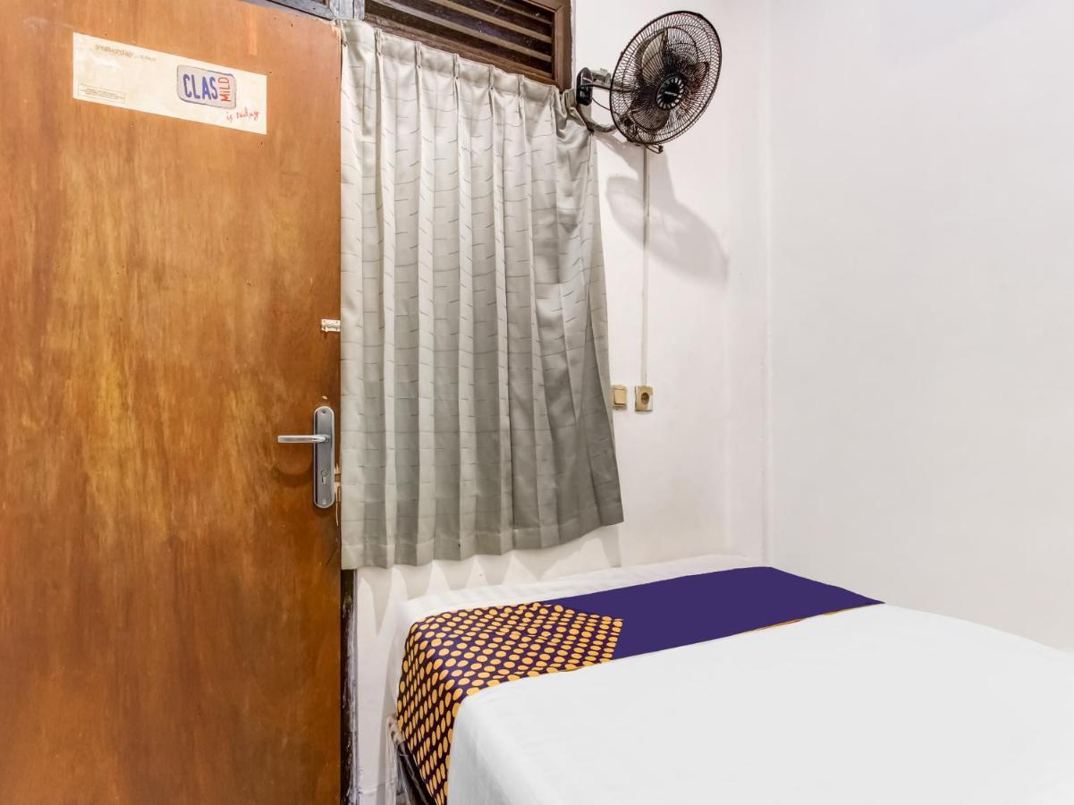 Oyo Life 91374 Asia Stay Semarang Syariah المظهر الخارجي الصورة