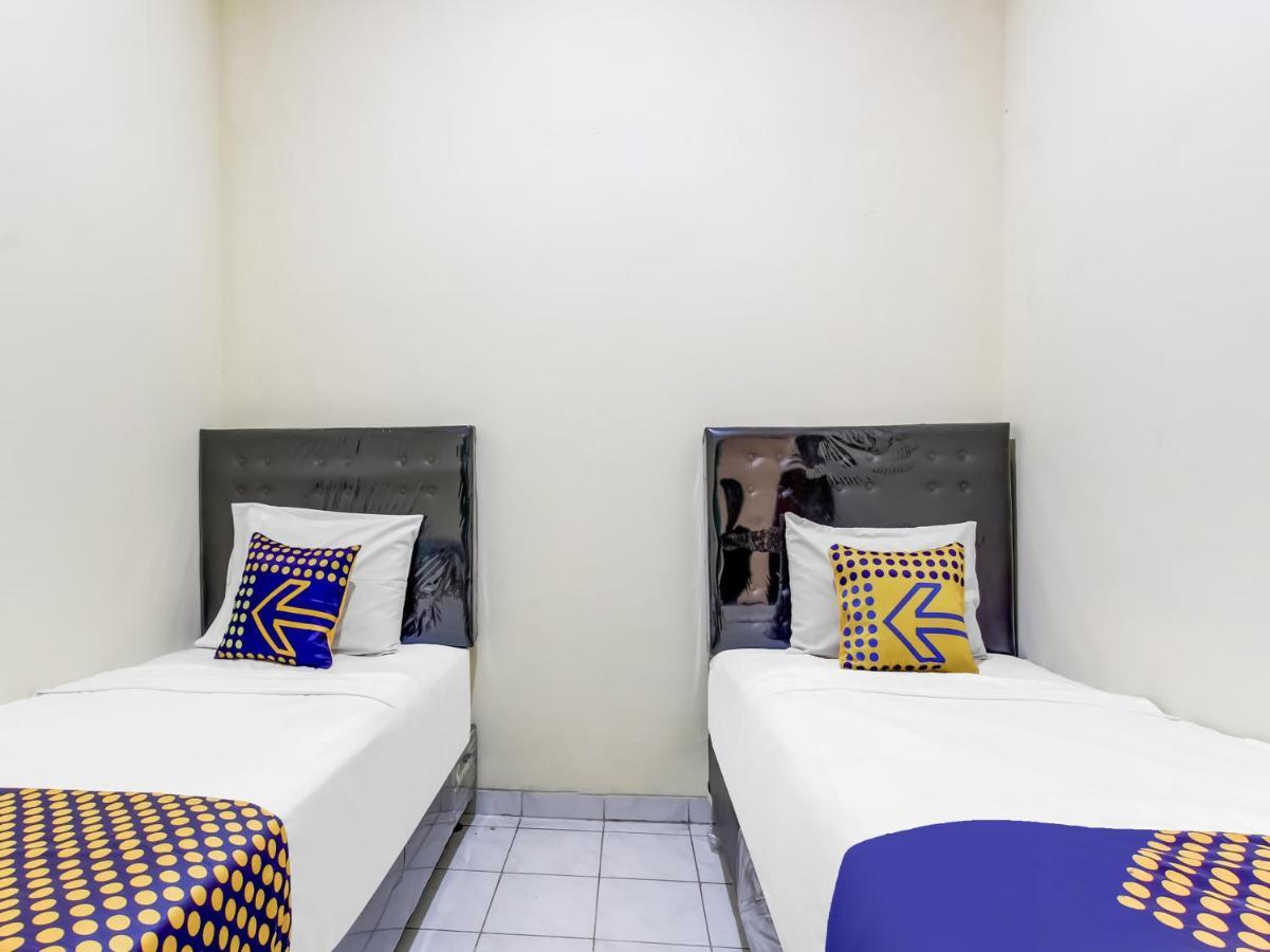 Oyo Life 91374 Asia Stay Semarang Syariah المظهر الخارجي الصورة