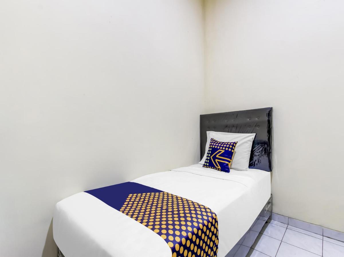Oyo Life 91374 Asia Stay Semarang Syariah المظهر الخارجي الصورة